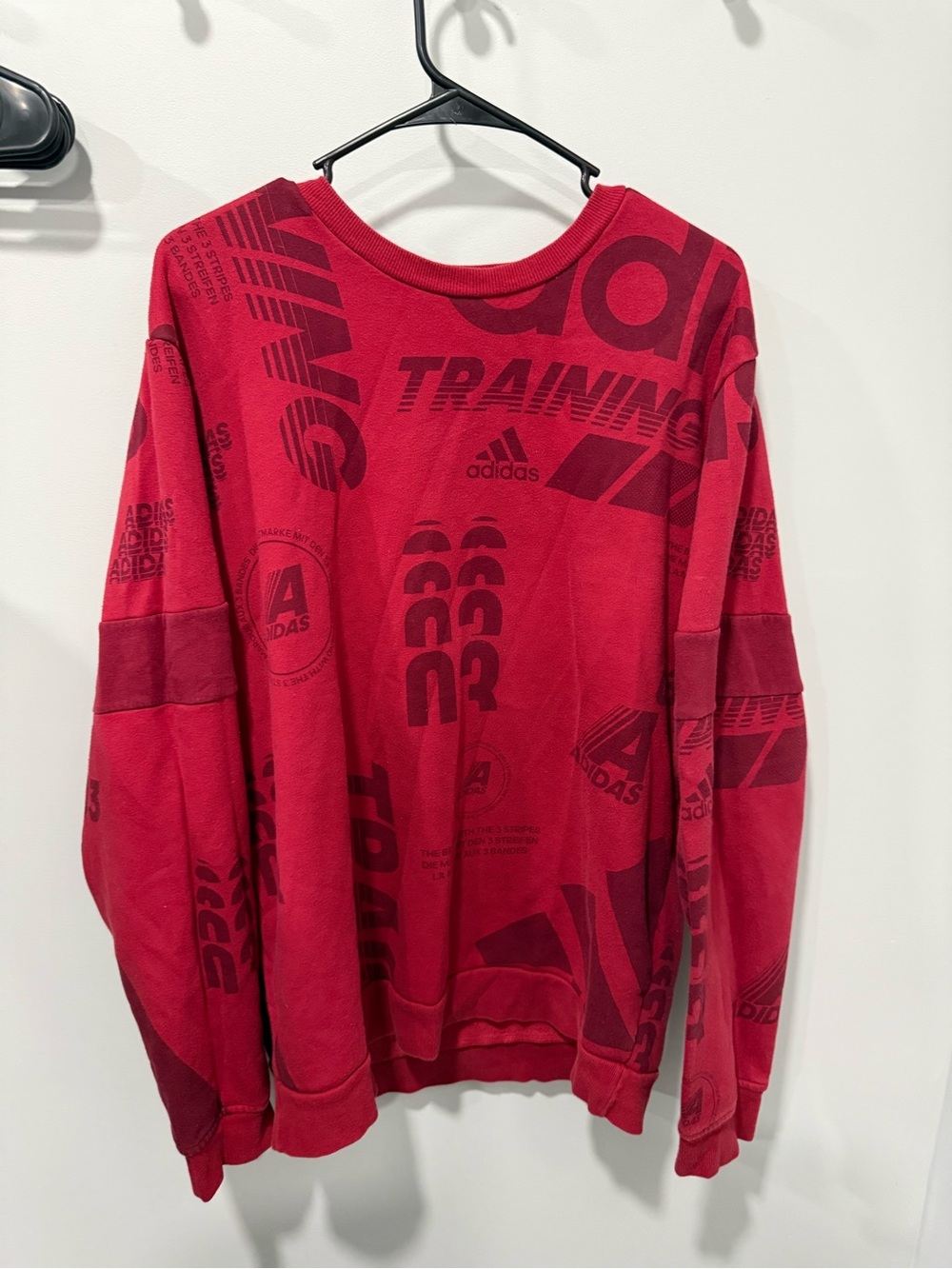 Mens adidas crewneck size XL